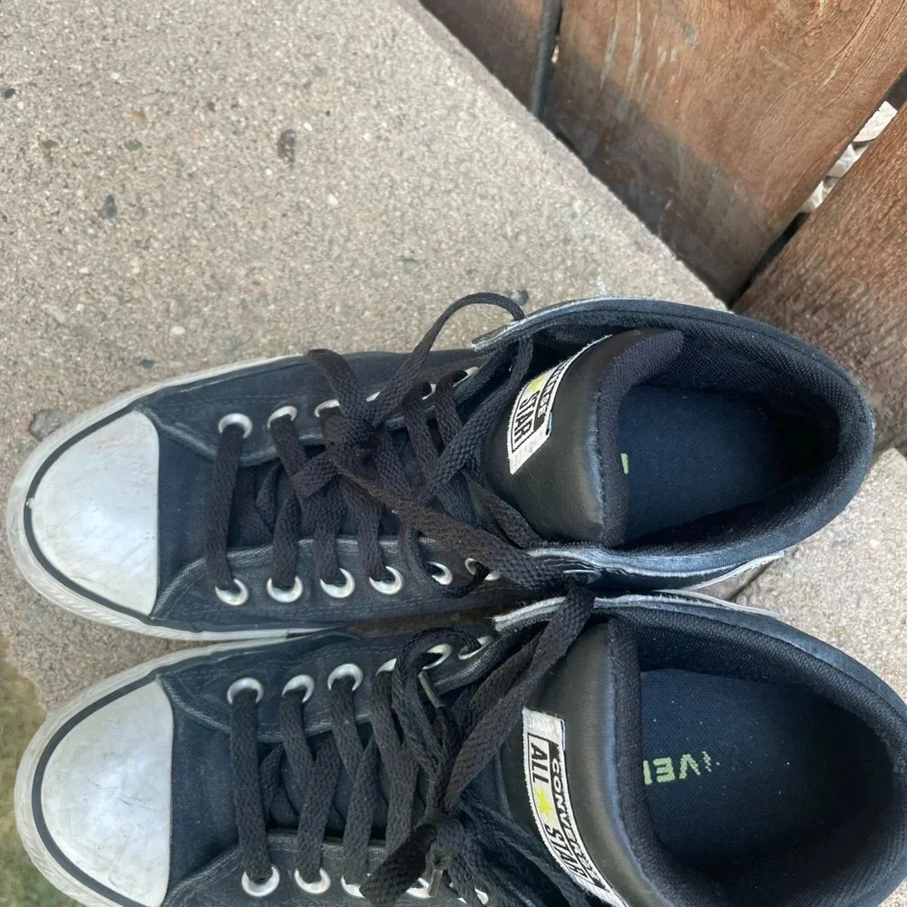 CONVERSE Men’s Black Chuck Taylor All Star Mid Ankle Sport Shoe Sneaker Size 8 - Picture 3 of 9